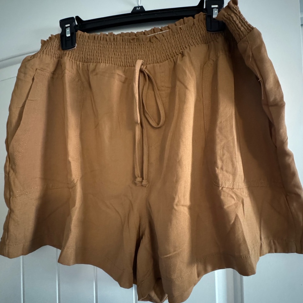 Zenobia High Waist Tan Shorts